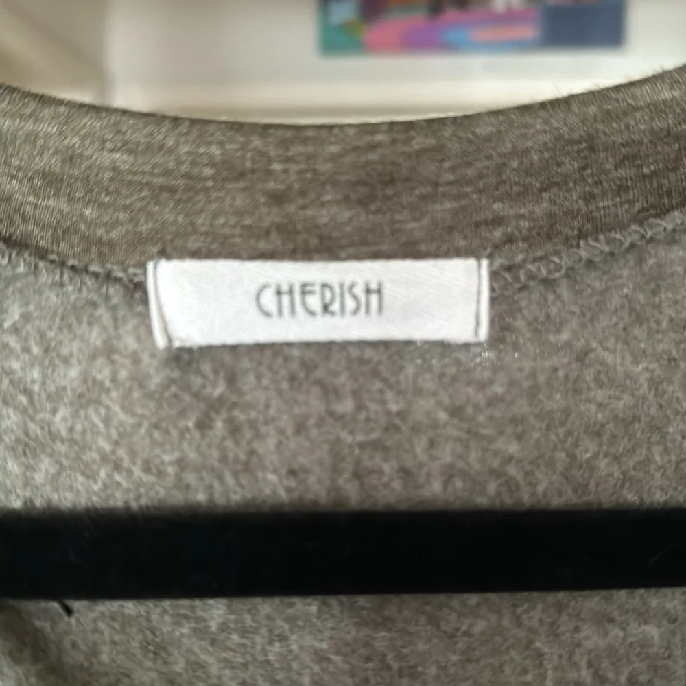 Women’s Small Olive Green Sweater - Picture 3 of 4